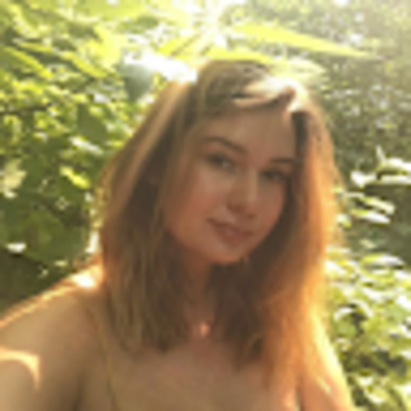 Meet your Posher, Abi - Picture 1 of 1